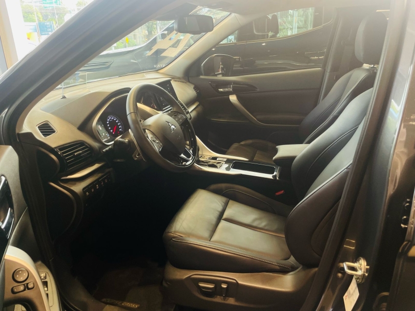 mitsubishi eclipse cross 1.5 mivec turbo gasolina hpe-s cvt 2024 mitsubishi eclipse cross 1.5 mivec turbo gasolina hpe-s cvt 2024