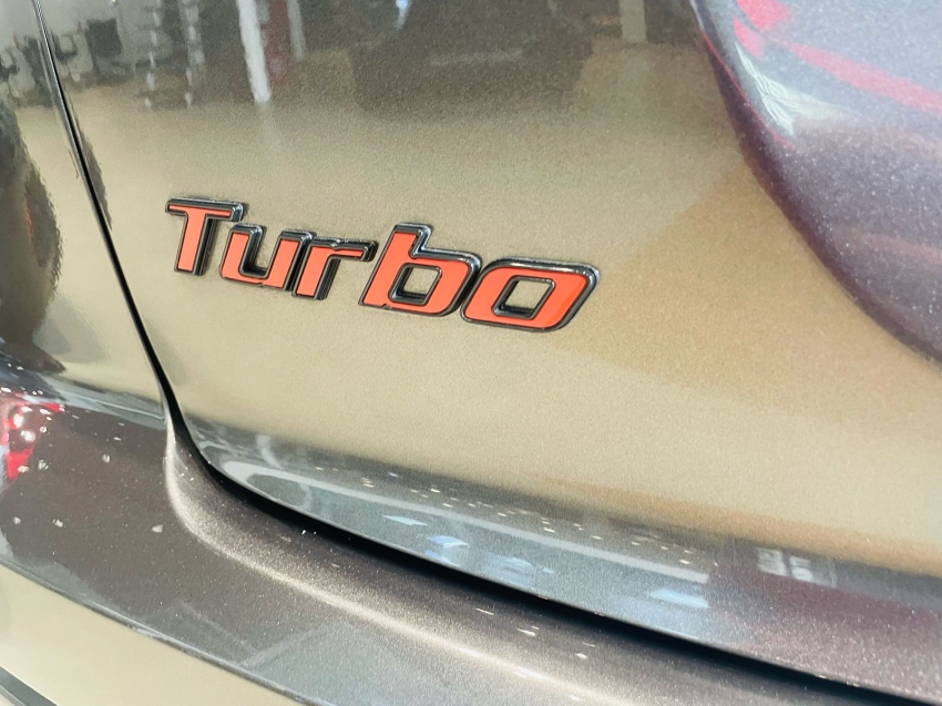 mitsubishi eclipse cross 1.5 mivec turbo gasolina hpe-s cvt 2024 mitsubishi eclipse cross 1.5 mivec turbo gasolina hpe-s cvt 2024