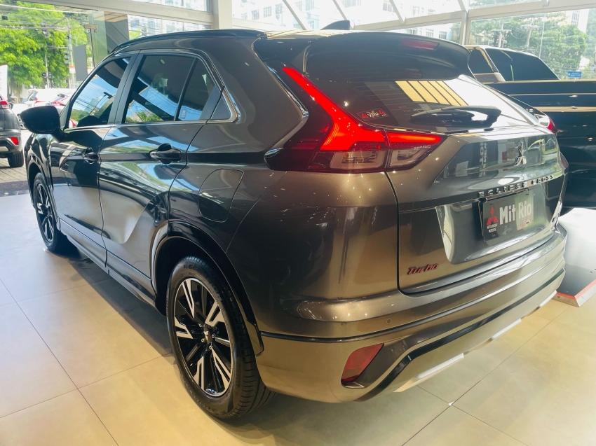 mitsubishi eclipse cross 1.5 mivec turbo gasolina hpe-s cvt 2024 mitsubishi eclipse cross 1.5 mivec turbo gasolina hpe-s cvt 2024