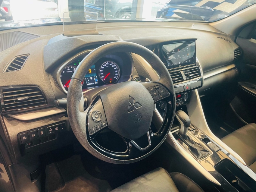mitsubishi eclipse cross 1.5 mivec turbo gasolina hpe-s cvt 2024 mitsubishi eclipse cross 1.5 mivec turbo gasolina hpe-s cvt 2024