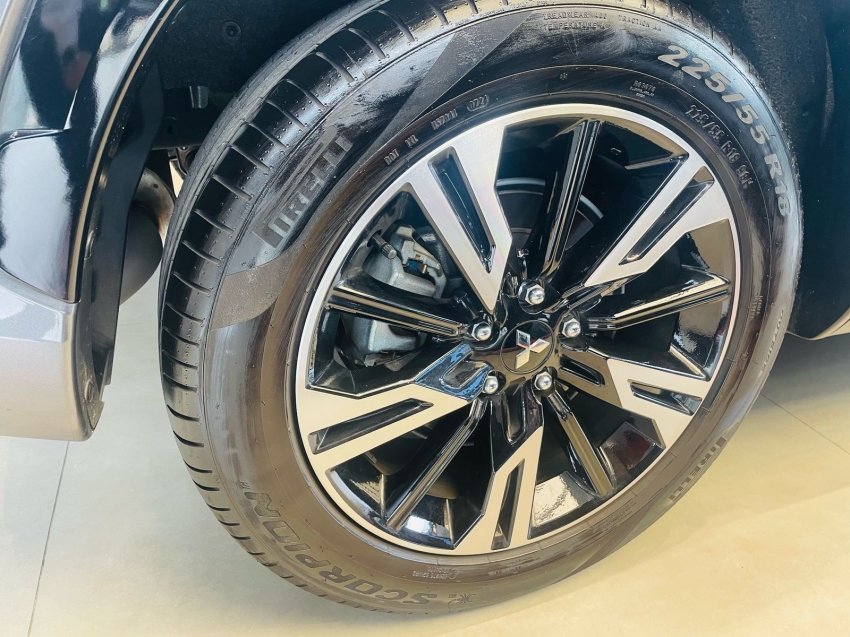 mitsubishi eclipse cross 1.5 mivec turbo gasolina hpe-s s-awc cvt 2025 mitsubishi eclipse cross 1.5 mivec turbo gasolina hpe-s s-awc cvt 2025