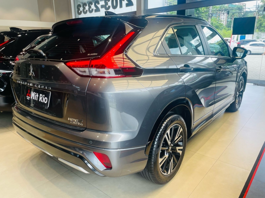 mitsubishi eclipse cross 1.5 mivec turbo gasolina hpe-s s-awc cvt 2025 mitsubishi eclipse cross 1.5 mivec turbo gasolina hpe-s s-awc cvt 2025
