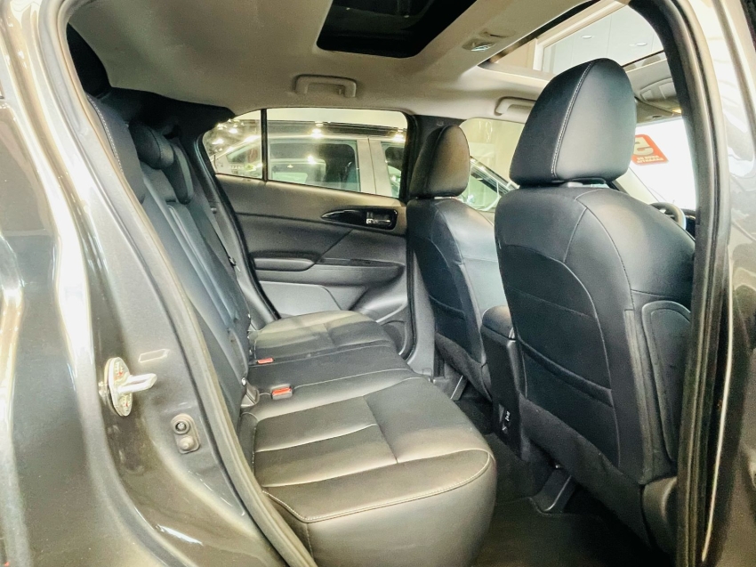 mitsubishi eclipse cross 1.5 mivec turbo gasolina hpe-s s-awc cvt 2025 mitsubishi eclipse cross 1.5 mivec turbo gasolina hpe-s s-awc cvt 2025