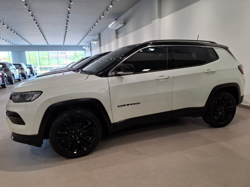 jeep compass 1.3 t270 turbo flex limited at6 4p automatico 2022 jeep compass 1.3 t270 turbo flex limited at6 4p automatico 2022
