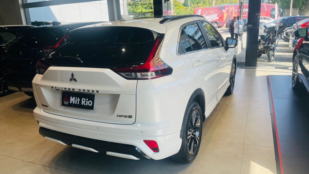 mitsubishi eclipse cross 1.5 mivec turbo gasolina hpe-s cvt 4p automatico 2023 mitsubishi eclipse cross 1.5 mivec turbo gasolina hpe-s cvt 4p automatico 2023