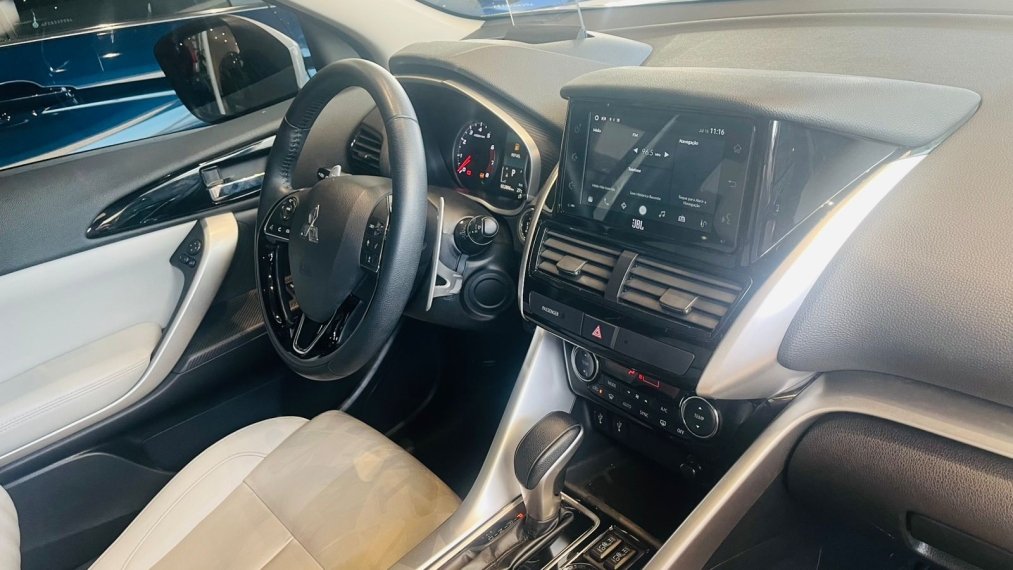 mitsubishi eclipse cross 1.5 mivec turbo gasolina hpe-s cvt 4p automatico 2023 mitsubishi eclipse cross 1.5 mivec turbo gasolina hpe-s cvt 4p automatico 2023