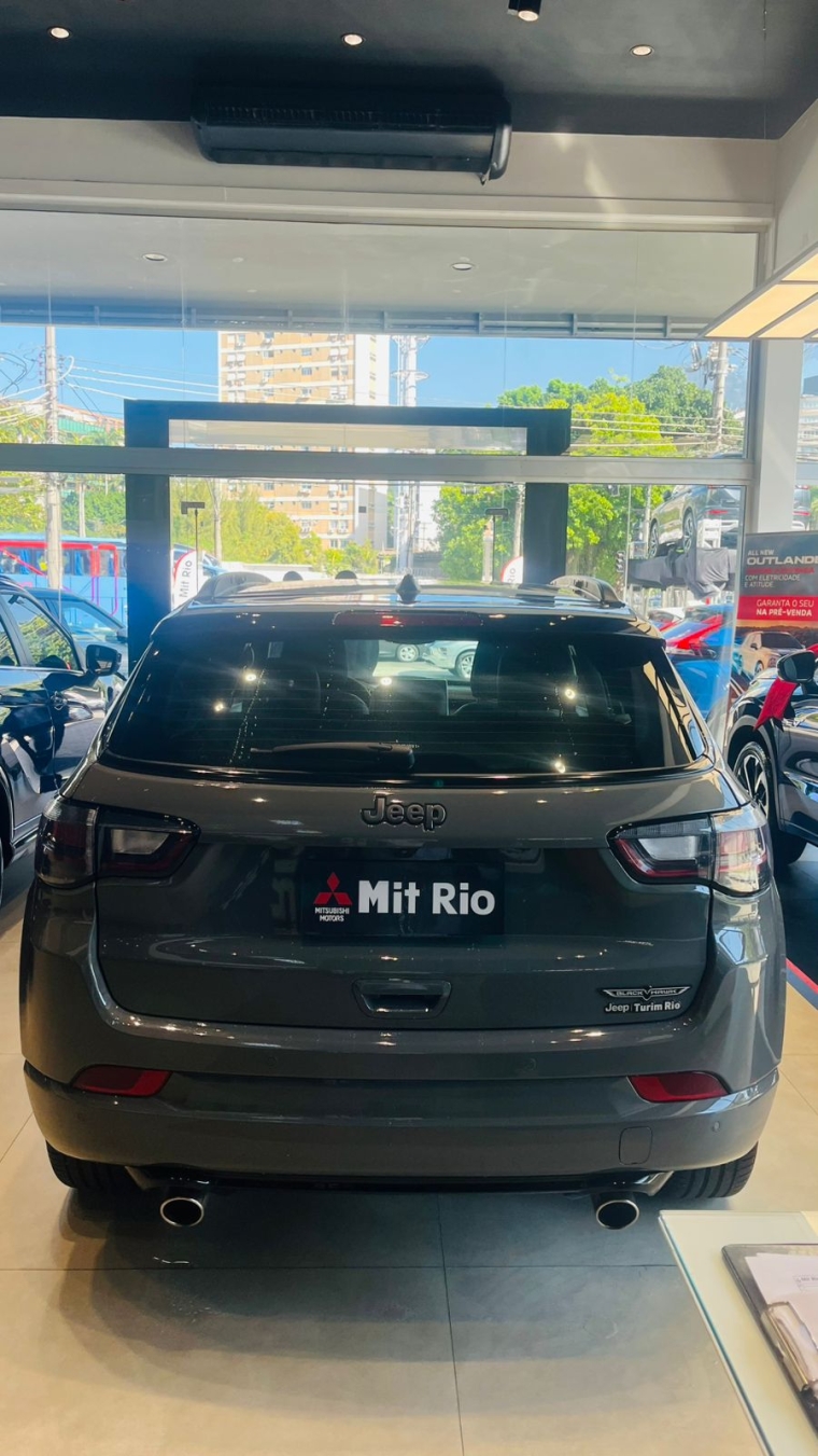 jeep compass 2.0 hurricane 4 turbo gasolina blackhawk at9 4p automatico 2025 jeep compass 2.0 hurricane 4 turbo gasolina blackhawk at9 4p automatico 2025