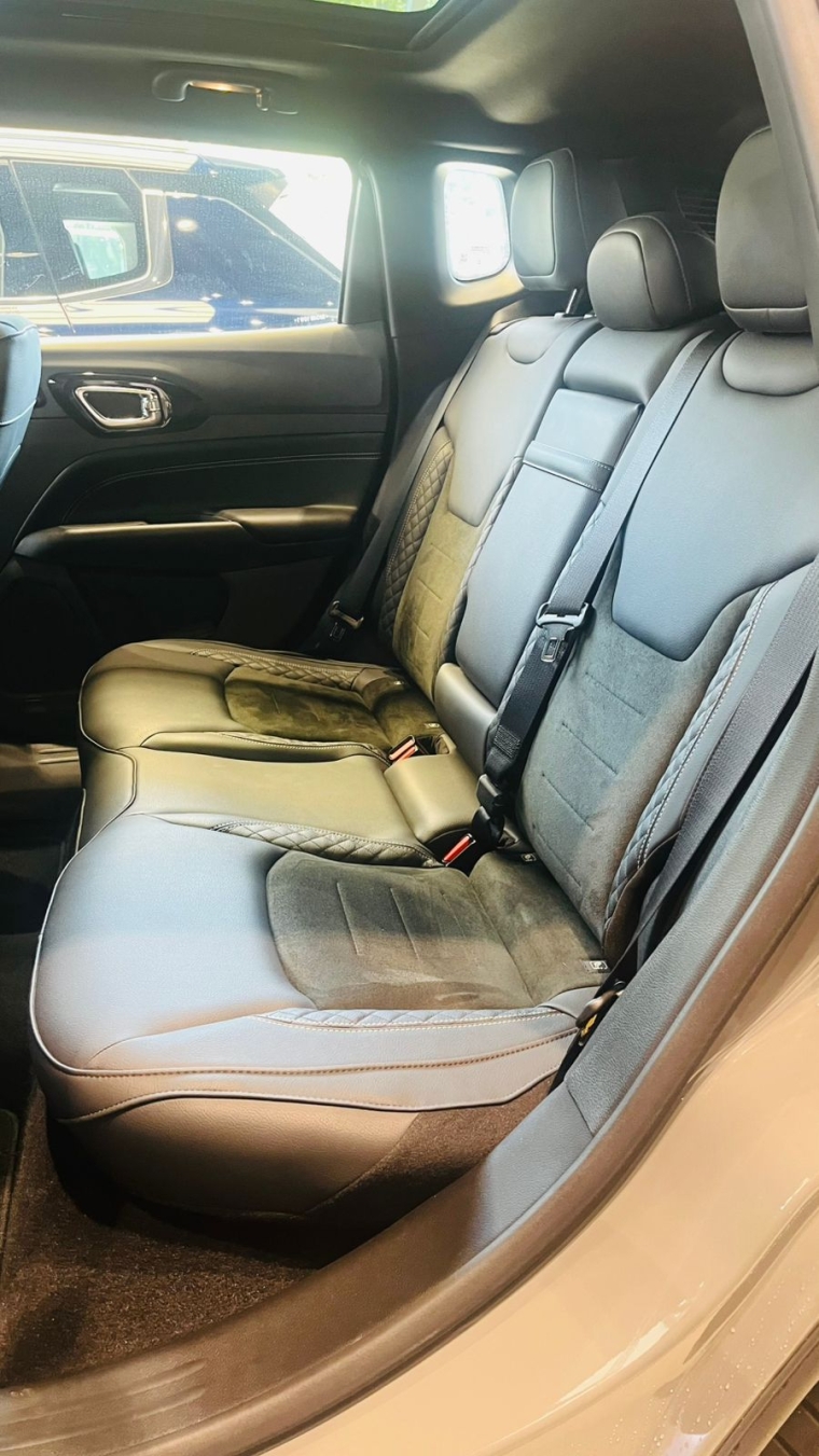 jeep compass 2.0 hurricane 4 turbo gasolina blackhawk at9 4p automatico 2025 jeep compass 2.0 hurricane 4 turbo gasolina blackhawk at9 4p automatico 2025