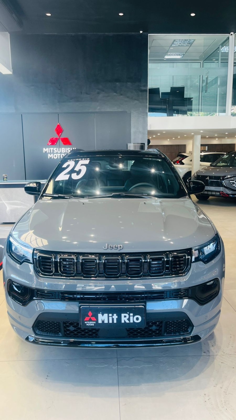 jeep compass 2.0 hurricane 4 turbo gasolina blackhawk at9 4p automatico 2025 jeep compass 2.0 hurricane 4 turbo gasolina blackhawk at9 4p automatico 2025