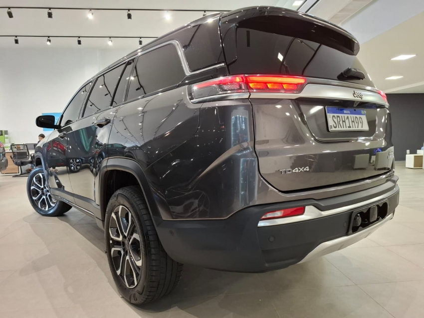 jeep commander 2.0 td380 turbo diesel limited at9 4p automatico 2023 jeep commander 2.0 td380 turbo diesel limited at9 4p automatico 2023