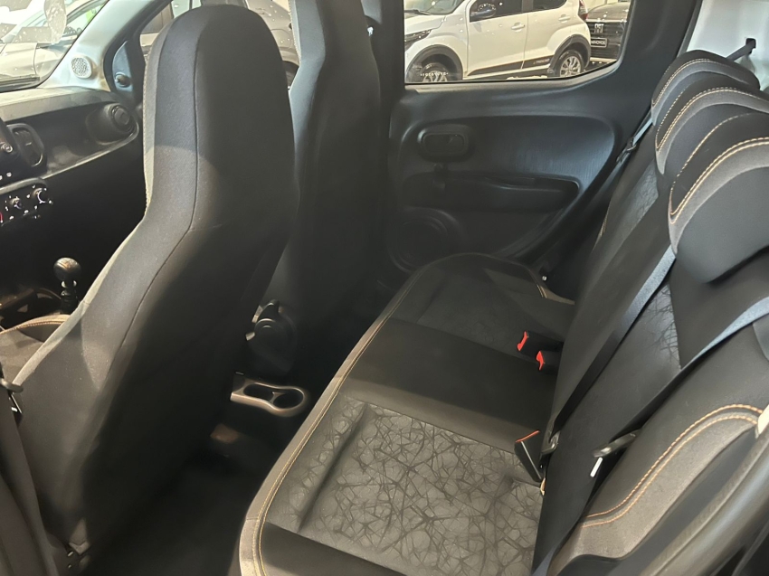 fiat mobi 1.0 firefly flex trekking manual 4p 2025 fiat mobi 1.0 firefly flex trekking manual 4p 2025