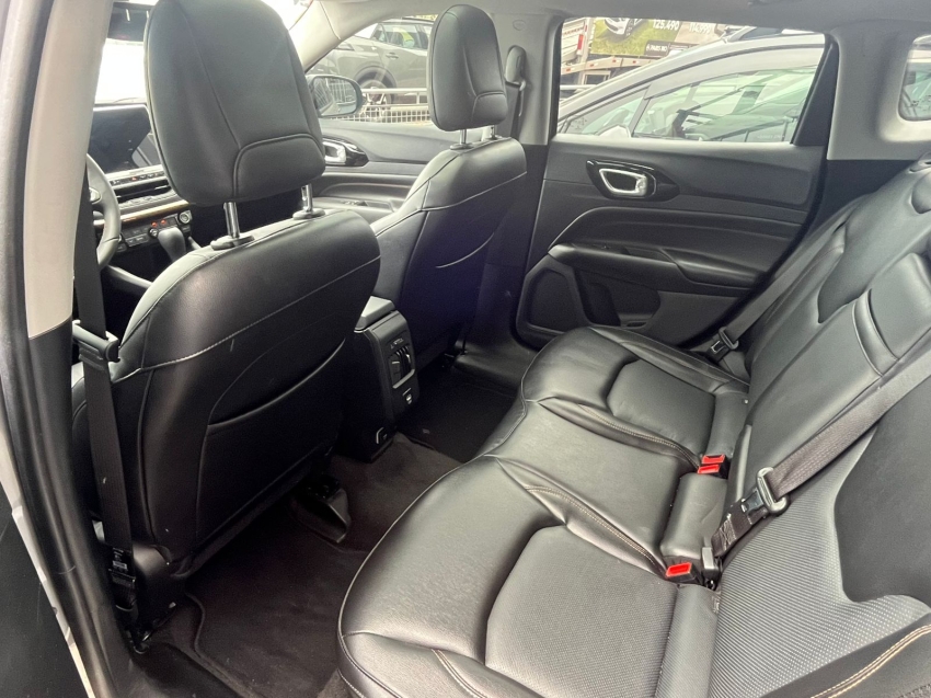 jeep compass 1.3 t270 turbo flex limited at6 4p automatico 202211