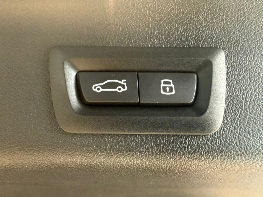 bmw x1 2.0 16v turbo gasolina sdrive20i m sport steptronic 4p automatico 202522