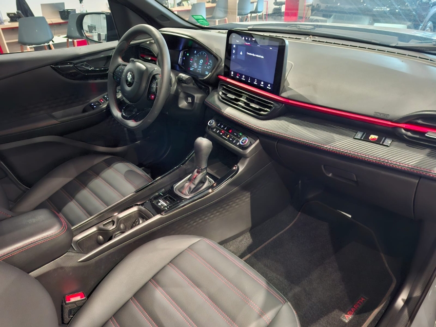 fiat fastback 1.3 turbo 270 flex abarth at6 4p automatico 20258