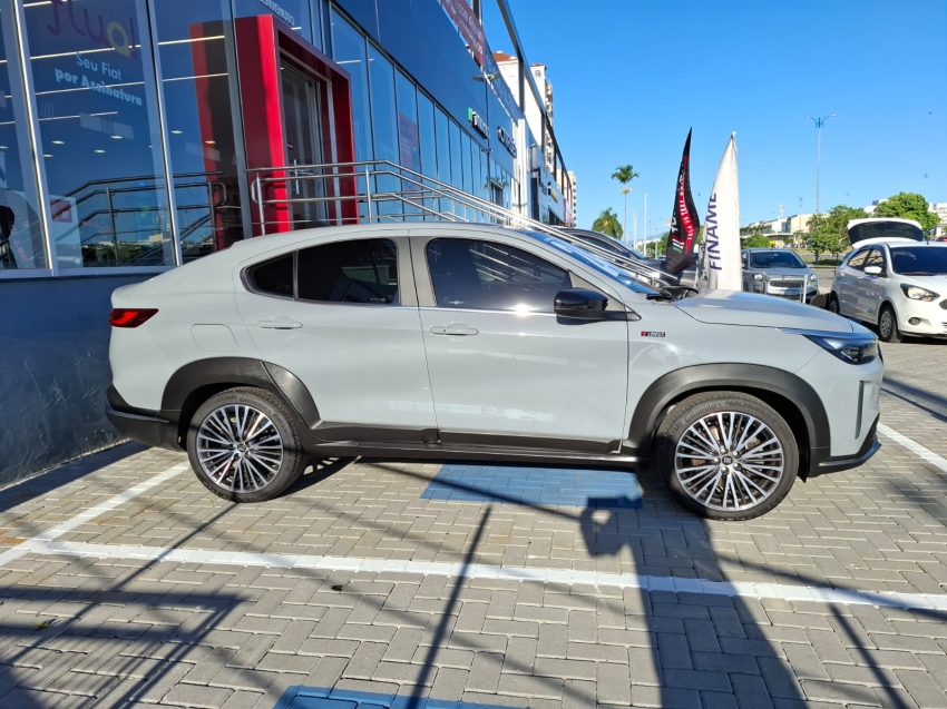 fiat fastback 1.3 turbo 270 flex limited edition at6 4p automatico 20241