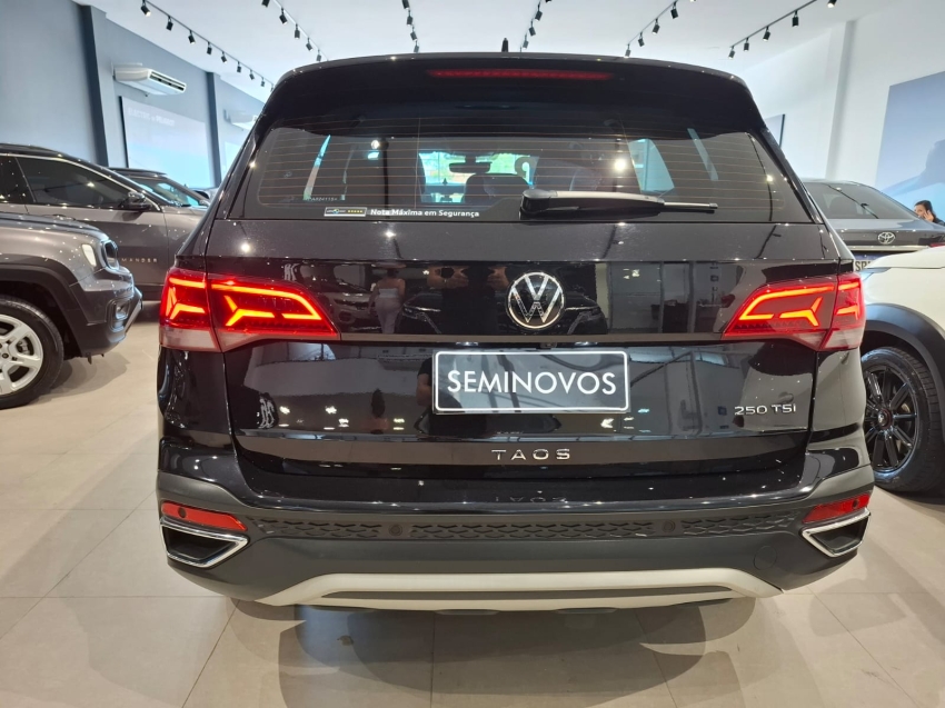 volkswagen taos 1.4 250 tsi total flex comfortline automatico 4p 20232