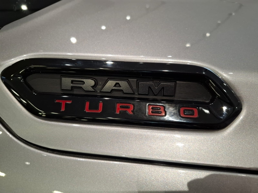 ram rampage 2.0 hurricane 4 turbo gasolina r/t 4x4 automatico 4p 20256