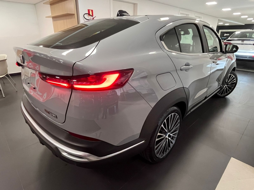 fiat fastback 1.3 turbo 270 flex limited edition at6 4p automatico 20256