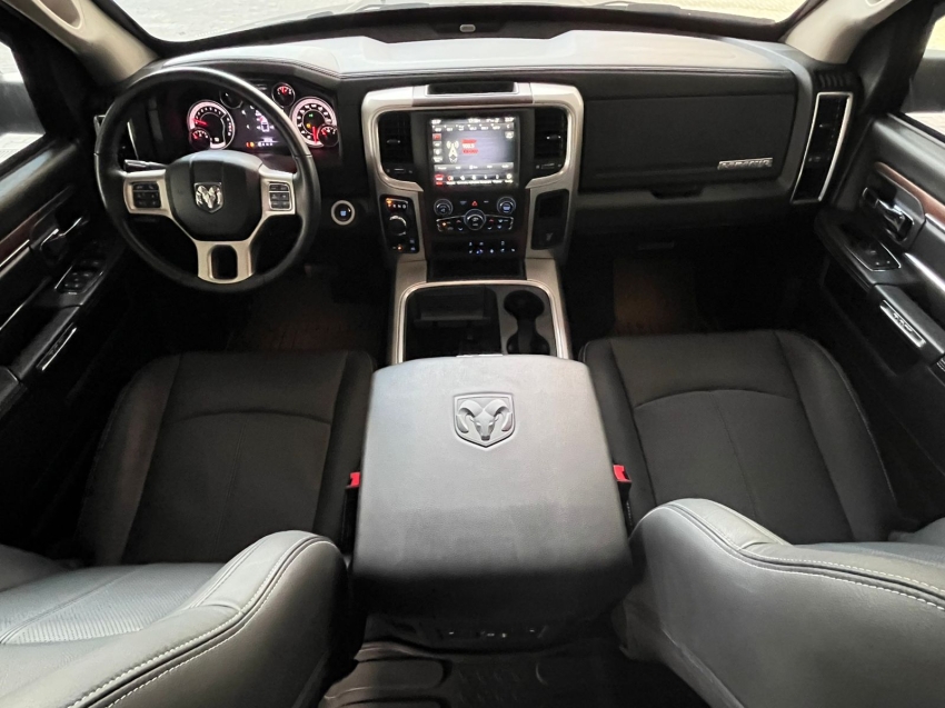 ram classic 5.7 v8 gasolina laramie cd 4x4 automatico 4p 20237