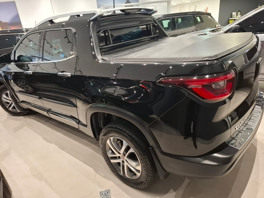 fiat toro 2.0 16v turbo diesel volcano 4wd at9 4p automatico 20184