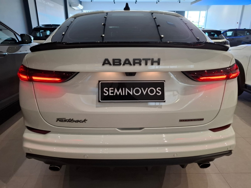 fiat fastback 1.3 turbo 270 flex abarth at6 4p automatico 20242