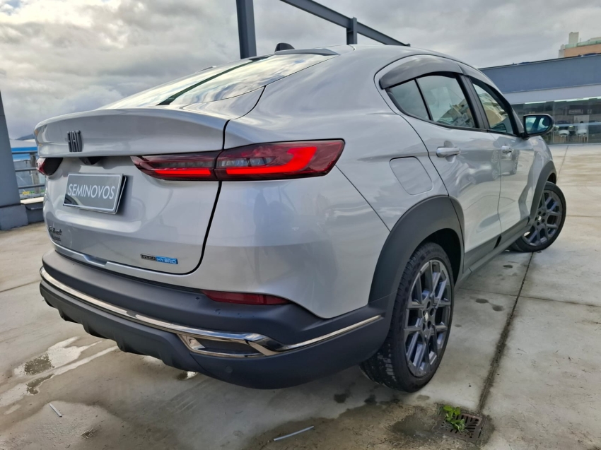 fiat fastback 1.0 turbo 200 hybrid impetus cvt hibrido 4p automatico 20262