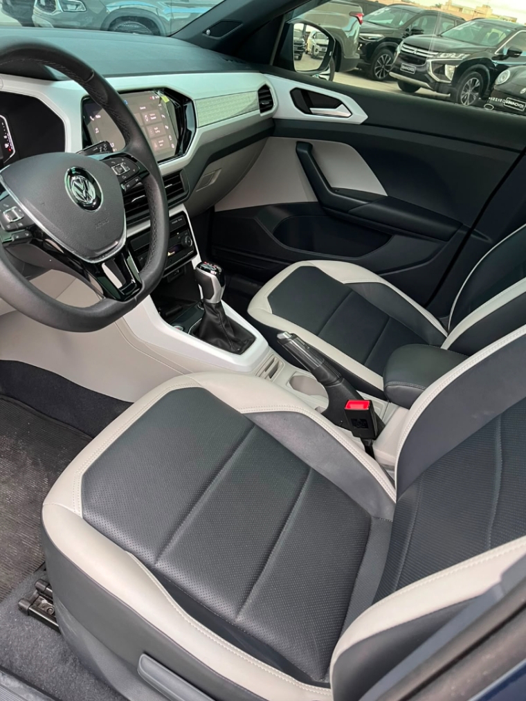 volkswagen t-cross 1.4 250 tsi total flex highline automatico 4p 20217