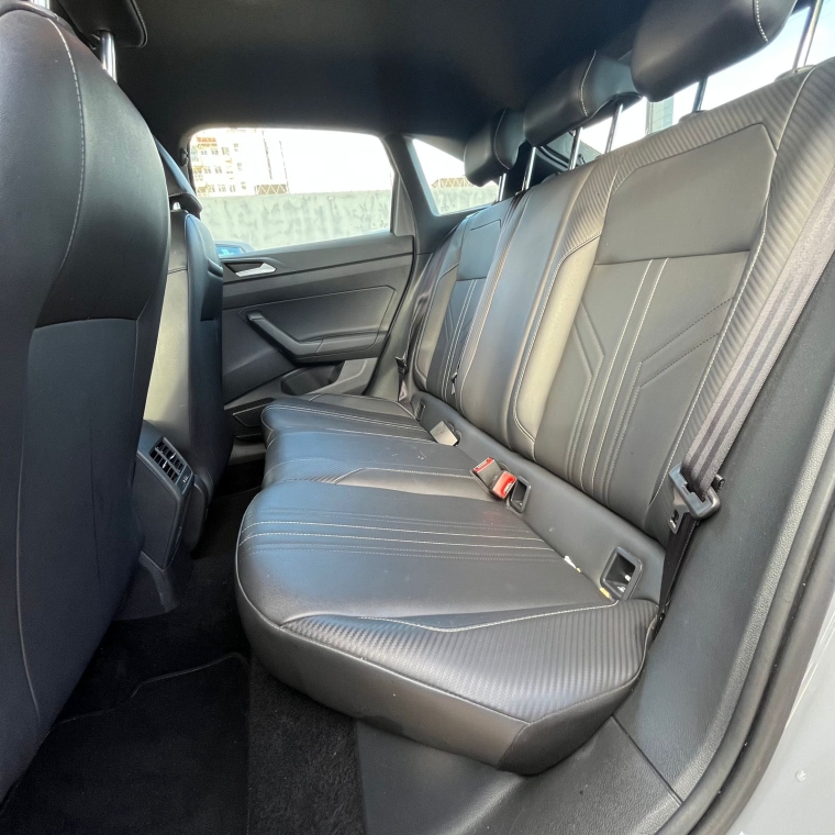 volkswagen nivus 1.0 200 tsi total flex highline automatico 4p 20268