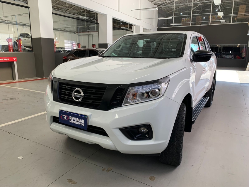 nissan frontier xe x4 2.3 diesel 4p automatico 2021 nissan frontier xe x4 2.3 diesel 4p automatico 2021