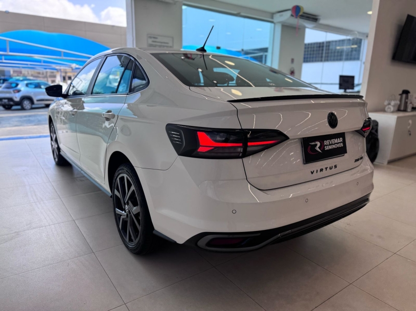 volkswagen virtus 1.4 250 tsi exclusive automatico flex 4p 2025