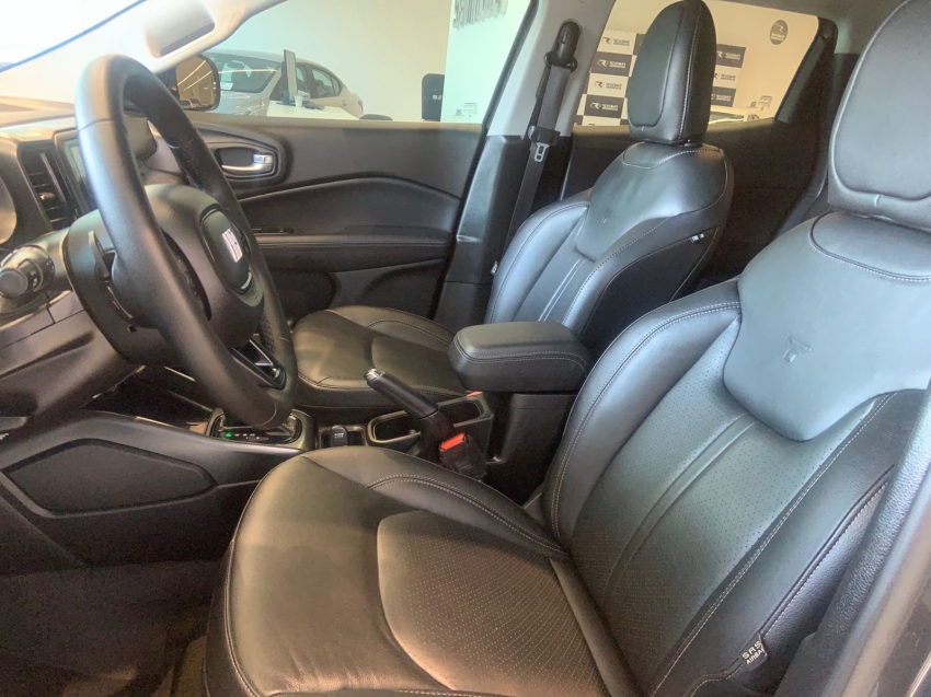 fiat toro 2.0 16v turbo diesel volcano 4wd at9 4p automatico 2024
