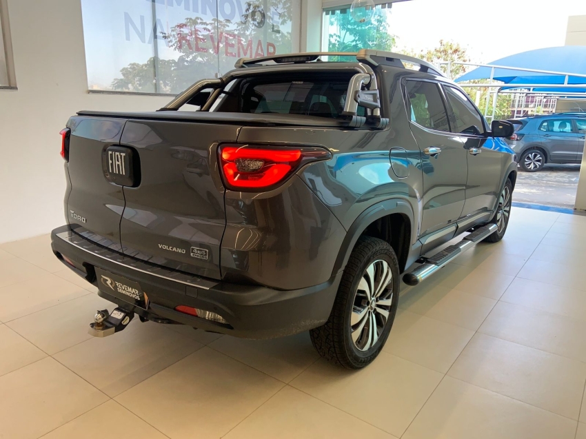 fiat toro 2.0 16v turbo diesel volcano 4wd at9 4p automatico 2024