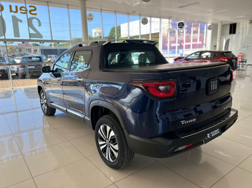 fiat toro 1.3 turbo 270 flex volcano at6 4p automatico 2024