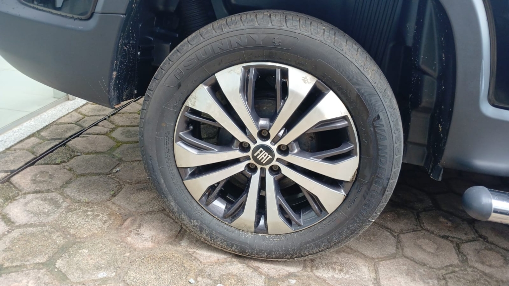 fiat toro 1.3 turbo 270 flex volcano at6 4p automatico 20224