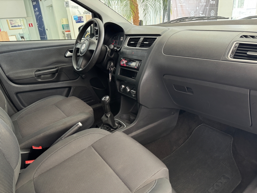 volkswagen fox 1.0 mi 8v flex 4p manual 20116