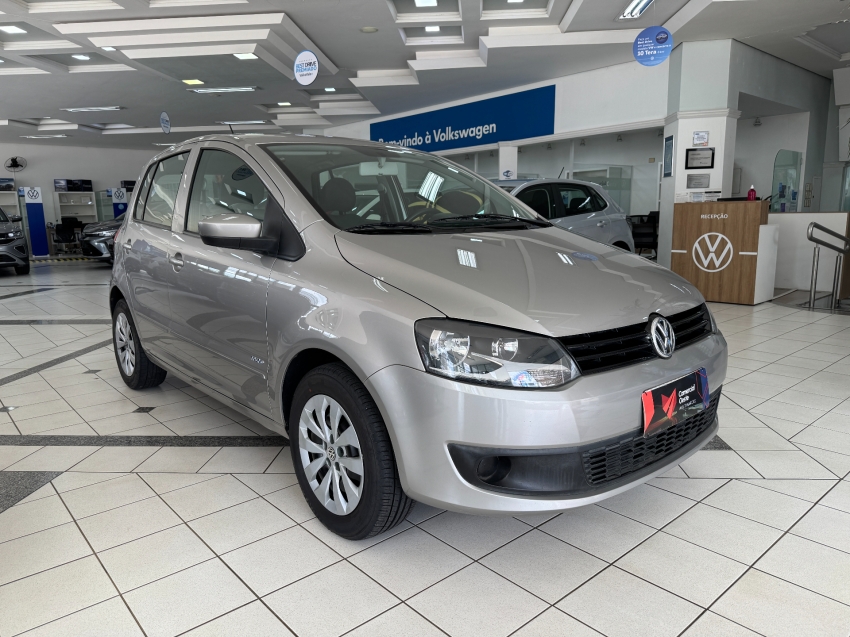 volkswagen fox 1.0 mi 8v flex 4p manual 2011
