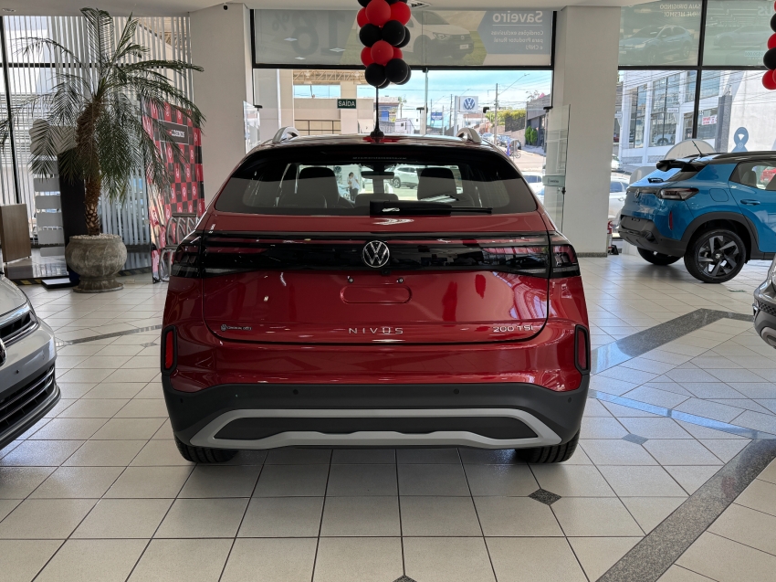 volkswagen nivus 1.0 200 tsi total flex highline automatico 4p 202611