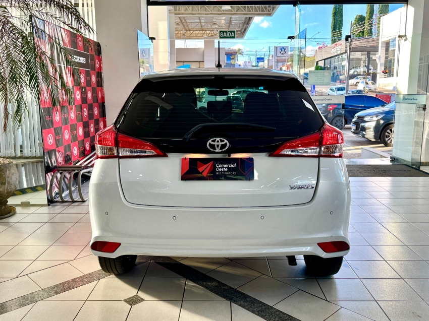 toyota yaris 1.5 16v flex xl multidrive 4p automatico 202510