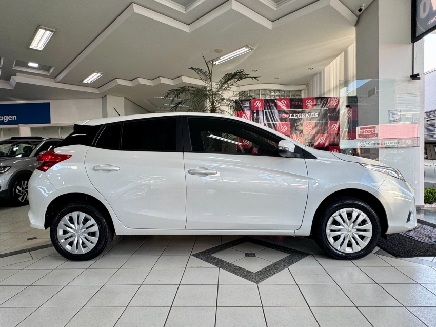 toyota yaris 1.5 16v flex xl multidrive 4p automatico 20258