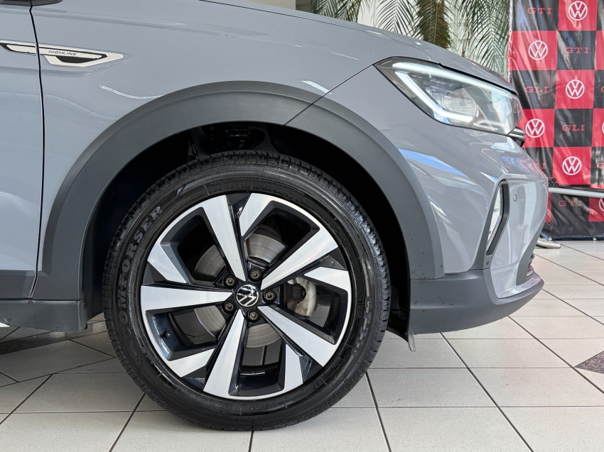 volkswagen nivus 1.0 200 tsi total flex highline automatico 4p 20232