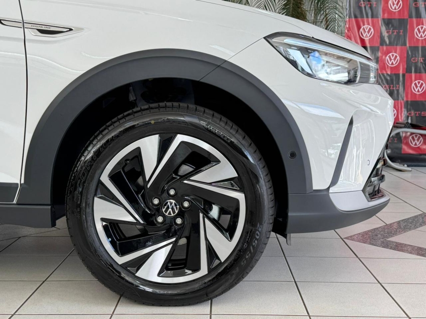 volkswagen nivus 1.0 200 tsi total flex highline automatico 4p 20262