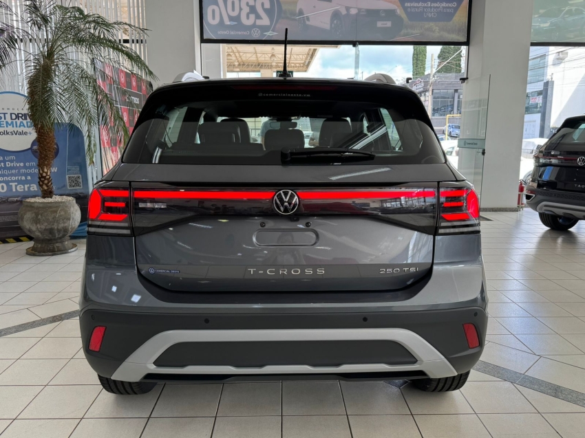 volkswagen t-cross 1.4 250 tsi total flex highline automatico 4p 202612