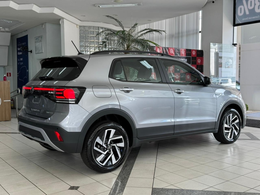 volkswagen t-cross 1.0 200 tsi total flex comfortline automatico 4p 202613