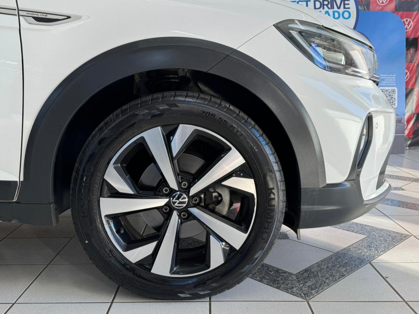 volkswagen nivus 1.0 200 tsi total flex highline automatico 4p 20223