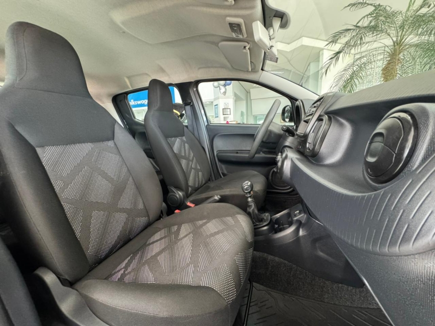 fiat mobi 1.0 evo flex like. manual 4p 20228