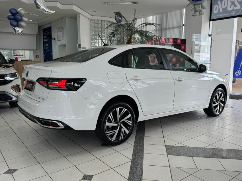 volkswagen virtus 1.0 200 tsi highline automatico flex 4p 202511