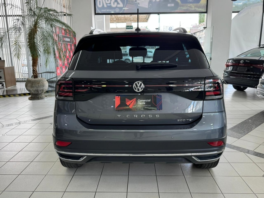 volkswagen t-cross 1.0 200 tsi total flex comfortline automatico 4p 202113
