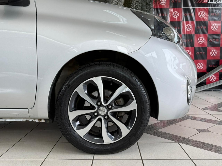 nissan march 1.6 sl 16v flex 4p xtronic automatico 20173