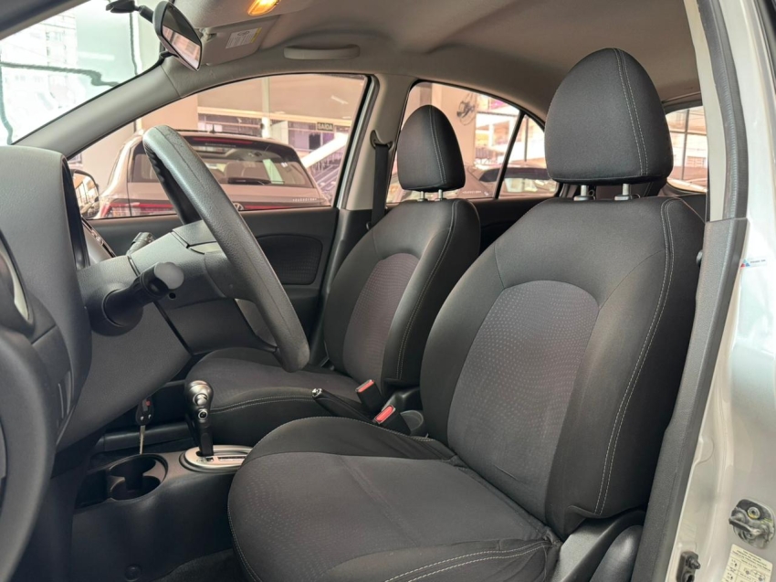 nissan march 1.6 sl 16v flex 4p xtronic automatico 20174