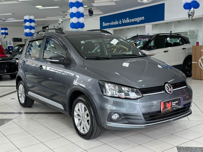 volkswagen fox 1.0 mpi track 12v flex 4p manual 2017